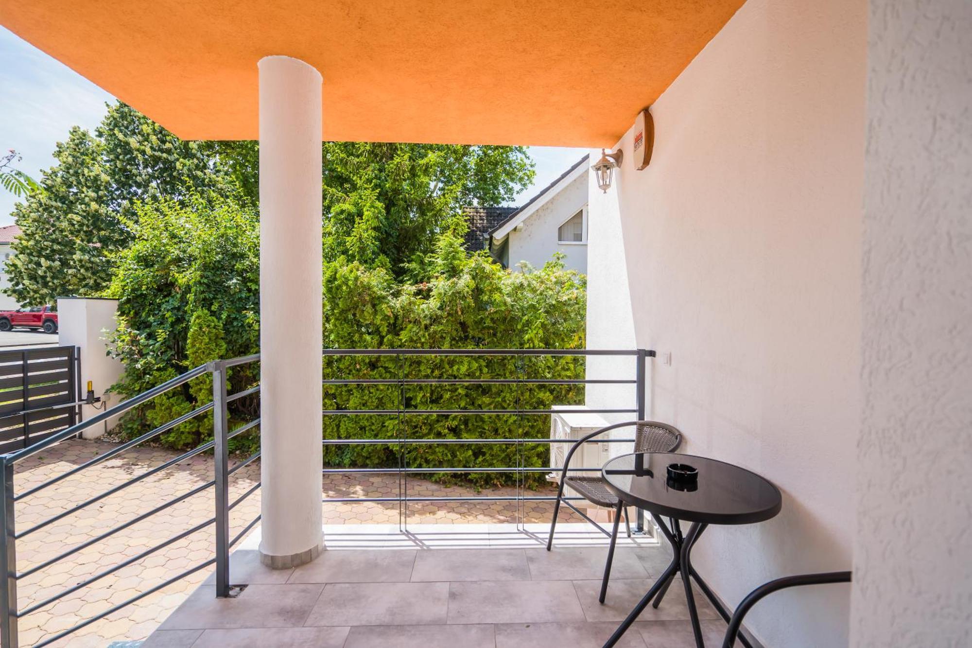 Riviera Apartmanhaz Siófok Exteriör bild
