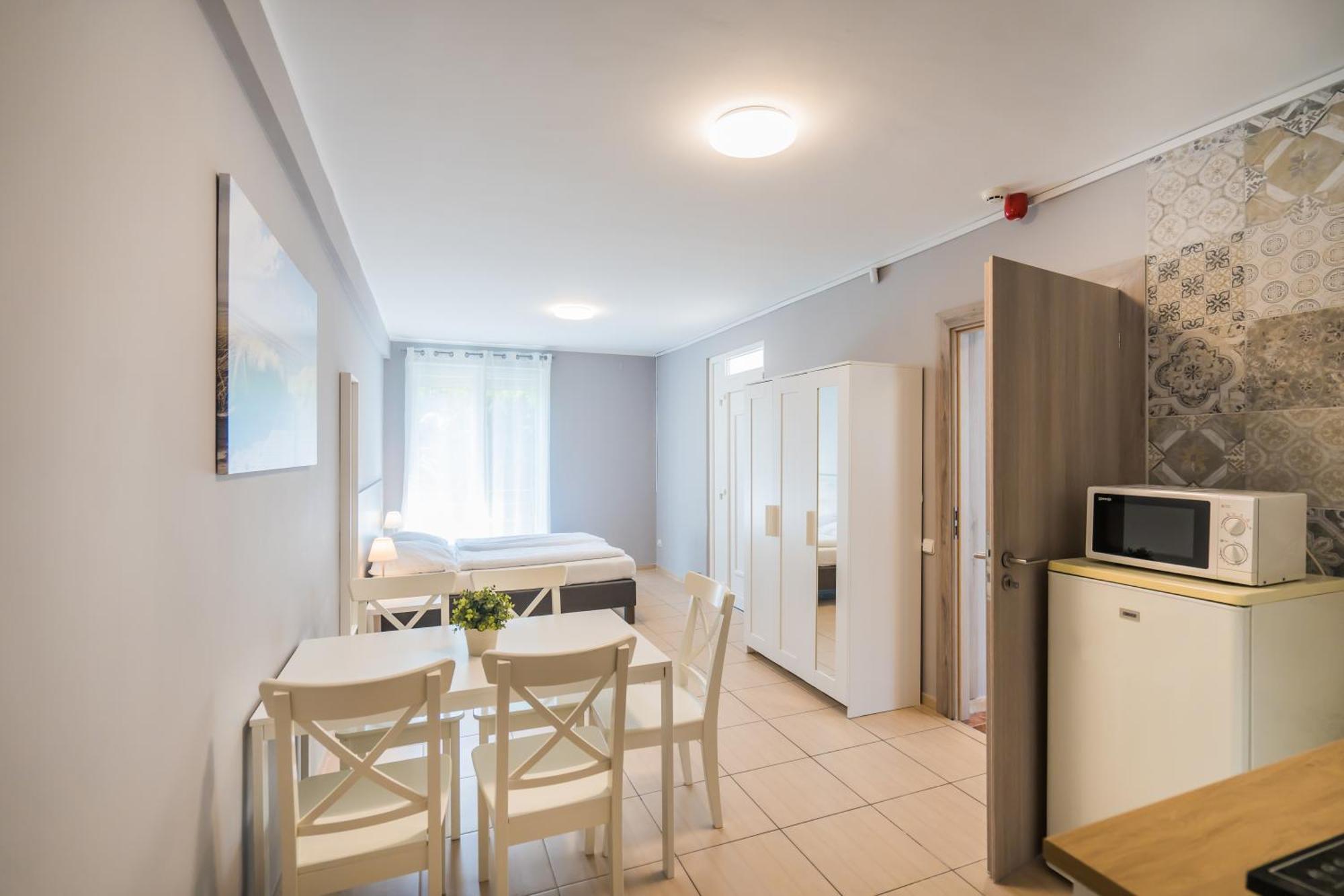 Riviera Apartmanhaz Siófok Exteriör bild